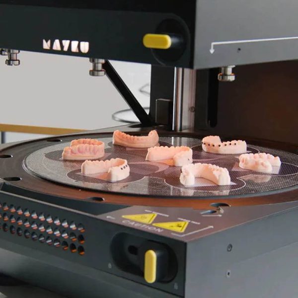 Mayku Multiplier Large-Volume Pressure Forming Machine - Image 8